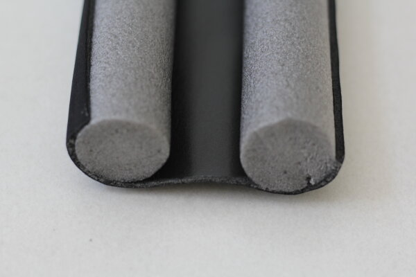 Zugluftstopper, Türdichtung Luftzugstopper 95 cm für Türen in der Farbe Grau/Schwarz